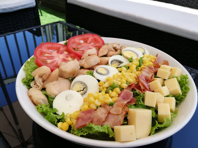 Opinii despre Club BBT Otra Resto Bar în Providencia - Gastronomía y hostelería