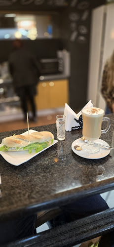 Del Valle Café Bistró - Gastronomía y hostelería