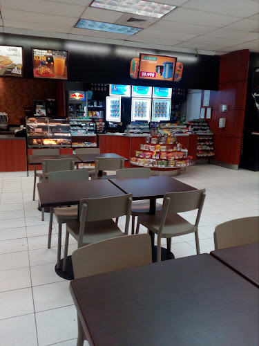 Opinii despre Spacio 1 Petrobras în Santiago - Gastronomía y hostelería