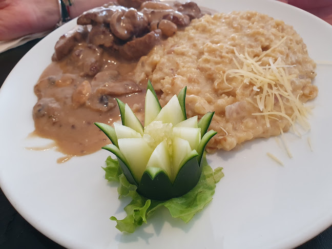 Restaurante Las Américas Lomas de San Andrés - Gastronomía y hostelería