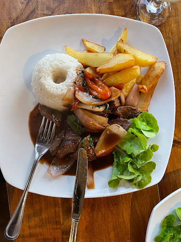 Av. Rafael Casanova 570, Santa Cruz, O'Higgins