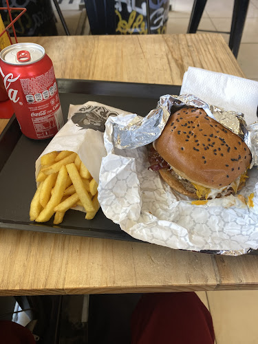 Opinii despre Gorilas în Viña del Mar - Gastronomía y hostelería