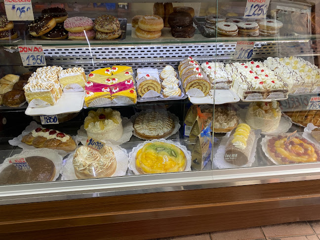 Reviews of Panadería Y Pastelería Maury in Cerrillos - Gastronomía y hostelería