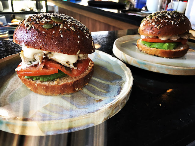 Mokavad Deli Mediterraneo - Gastronomía y hostelería