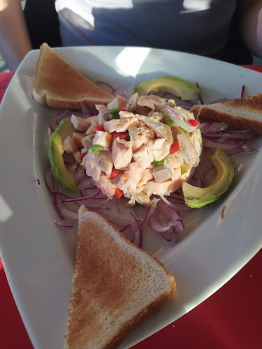 Comments and reviews of Restaurante Bahía Azul