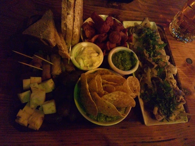 Opinii despre The Travellers Resto Bar în Villarrica - Gastronomía y hostelería