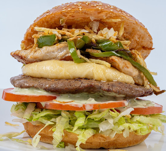 Comments and reviews of VIEJO SAMU´S RESTAURANT