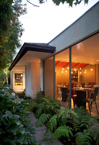 Comments and reviews of Ambrosia Restaurant