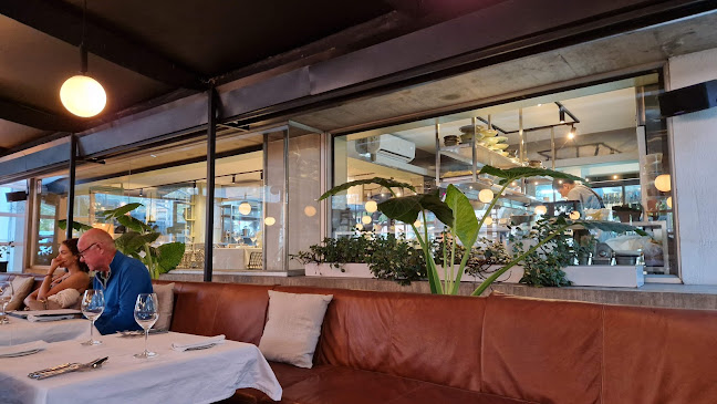 Av. Nueva Costanera 3832, local 2, 7630357 Vitacura, Región Metropolitana