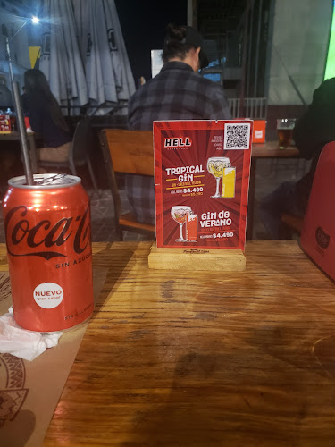 Opinii despre Hell Street Bar în Iquique - Gastronomía y hostelería