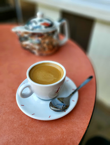 Av. Luis Thayer Ojeda 2354, 7510981 Providencia, Región Metropolitana