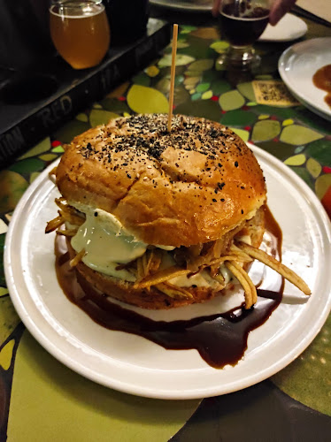 El Growler Phone number