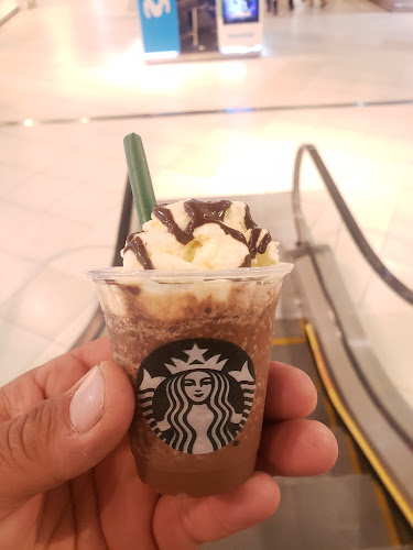 Comentarii opinii despre Starbucks Coffee