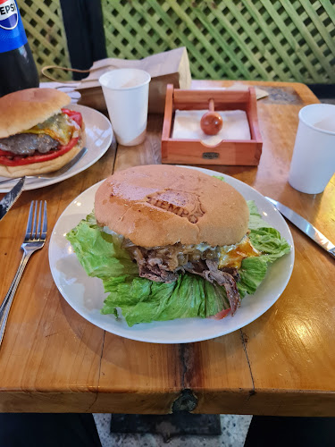 Sandwicheria Mi Tercer Tiempo SPA. - Gastronomía y hostelería
