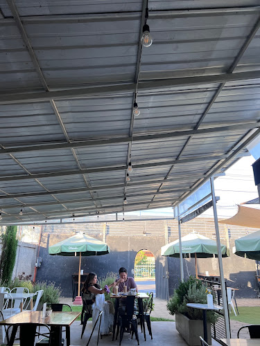 FIORI Cafe & Cocina
