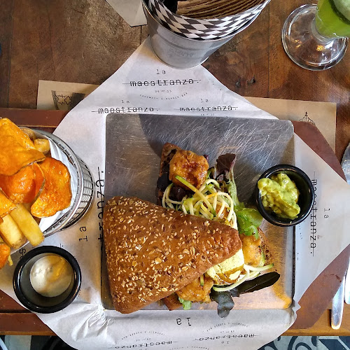 La Maestranza Sandwich & Burger Bar Phone number