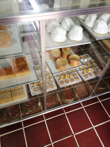 Dulcería Violeta Open Times