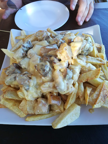 Opinii despre bar restaurant Mirador a la bahía în Puerto Montt - Gastronomía y hostelería