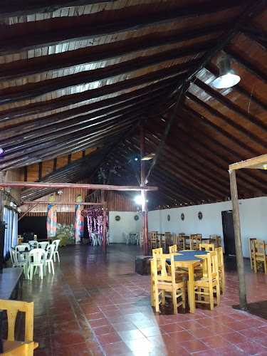 Entre Madero`s Pub - Bar - Restaurant - San Gregoria