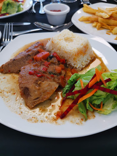 Magnolias Cafeteria Restaurant