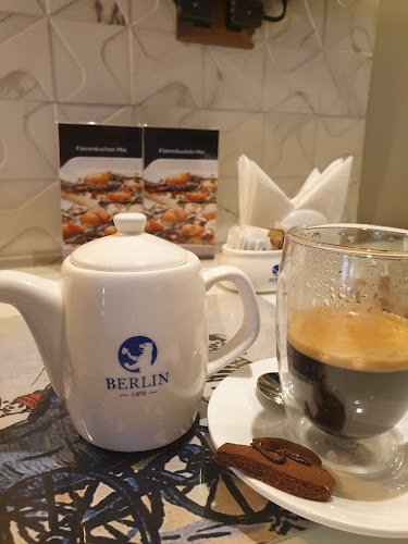 Opinii despre Café Berlín în Pucon - Gastronomía y hostelería