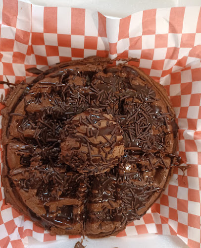 Chantilly Waffles - Machalí