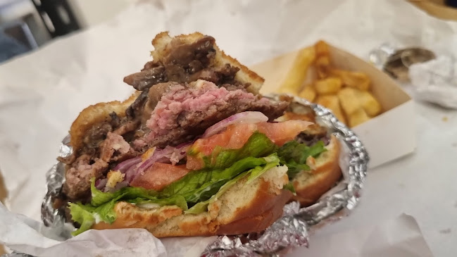 Av. Jaime Guzmán Errázuriz 04050, 1240000 Antofagasta