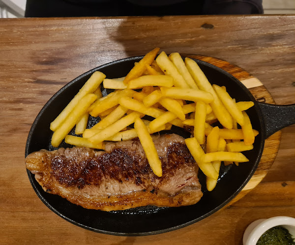 Av. Pdte. Kennedy Lateral 9001, 7591567 Las Condes, Región Metropolitana