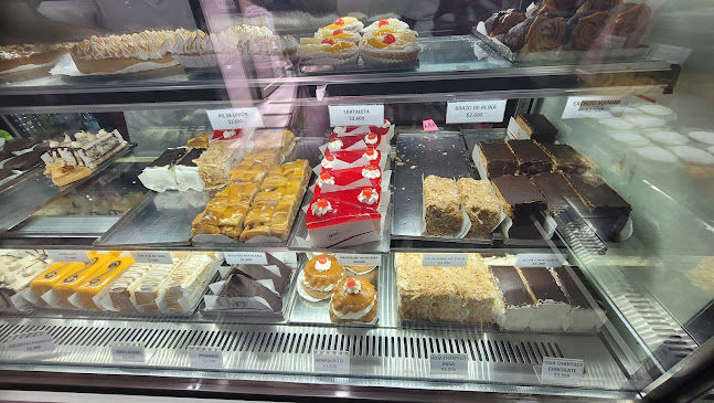 Panadería y pastelería "Geno"