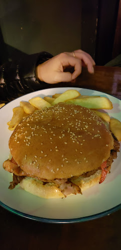 Diavolo Resto&Bar Open Times