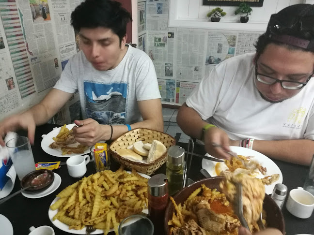 Los Pollos Dorados, restaurante - Gastronomía y hostelería