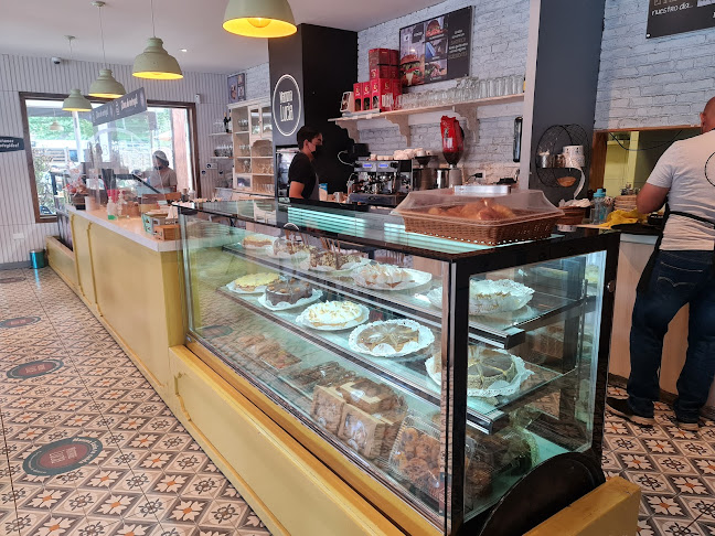 Av. Chicureo 3100, local 15, 9340000 Colina, Región Metropolitana