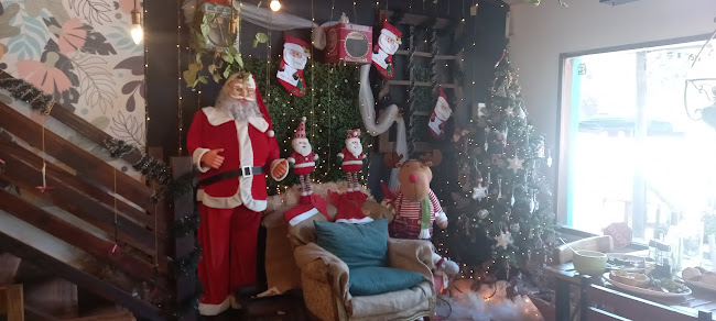 Campos Restaurant Open Times