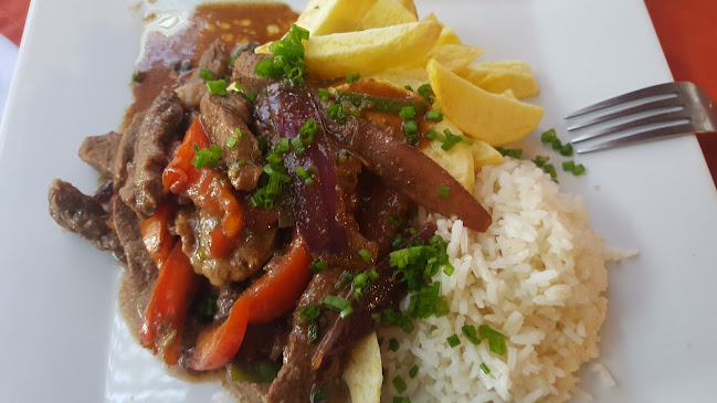 Lunahuaná Sandwicheria Peruana Phone number