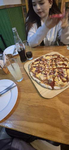 Opinii despre Base Camp Pizzeria în Puerto Natales - Gastronomía y hostelería