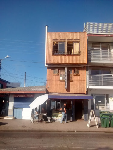 Restaurant Y Marisquería "Entresteros" - Tome