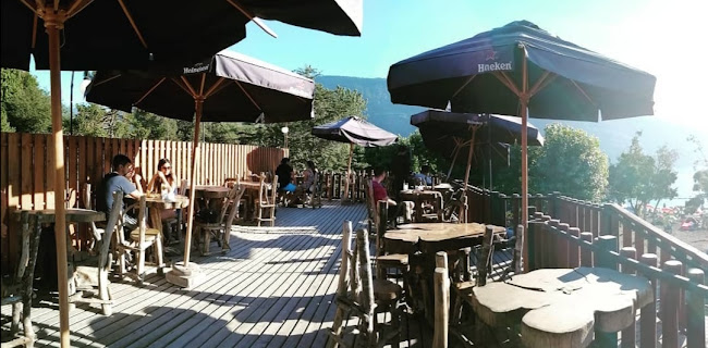 La Terraza Pub Restaurant Phone number