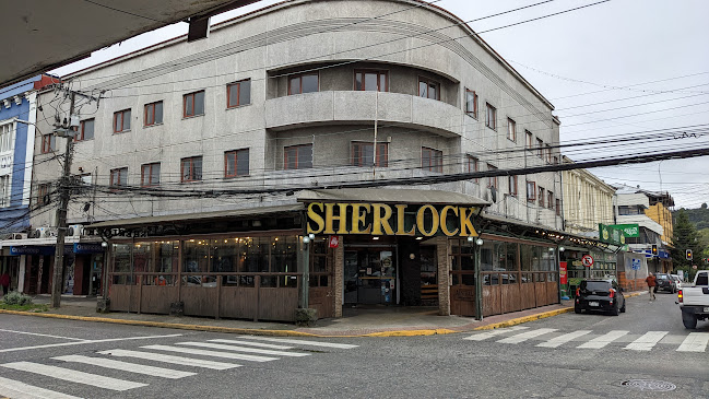 Café Sherlock