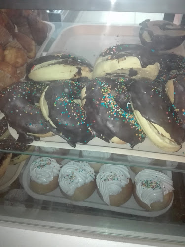 "Rico Sabor" Panadería Y Pastelería.