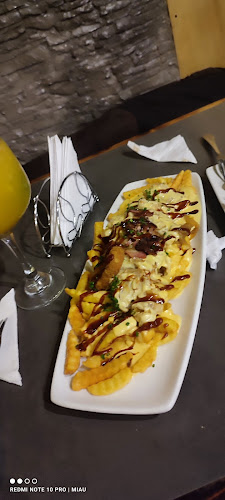 Av. Pedro de Valdivia 1092, local 6, 4930676 Villarrica, Araucanía