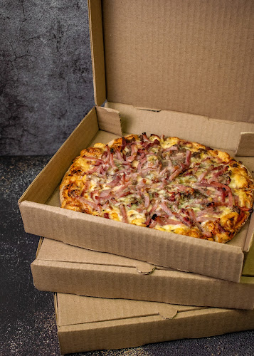 Base Camp Pizzeria - Puerto Natales