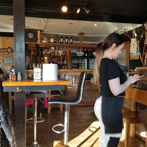 Comentarii opinii despre Esquina 21