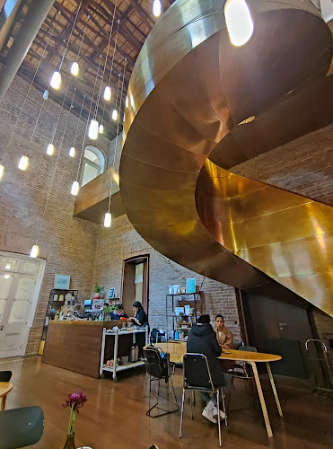 La huérfana - Gastronomía y hostelería