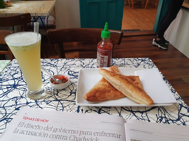 Comments and reviews of Crysol Café