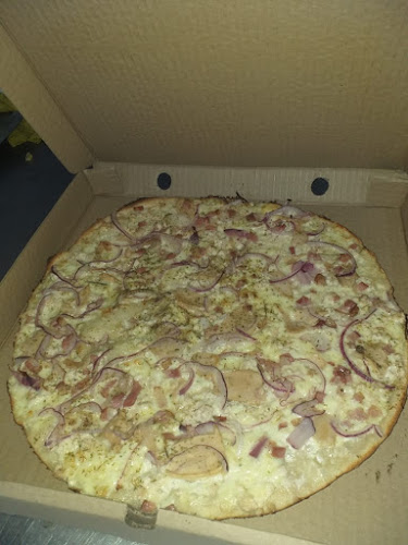 Comments and reviews of Pizza Steve la granja delivery