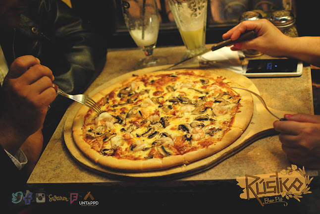 Rústico BrewPub - Maipú