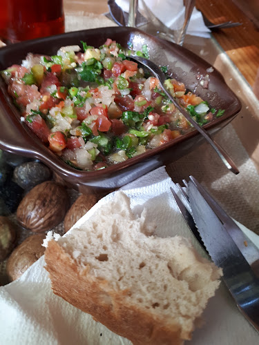 Restaurante Pomaire Open Times