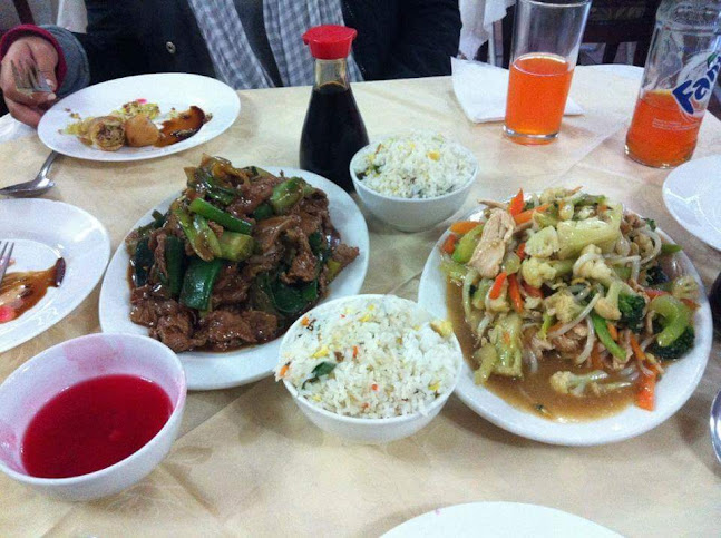 Restaurant Fuyu Comida China Sushi.