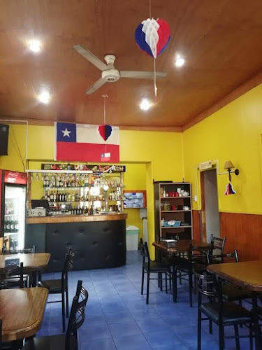 Entre Amigos Restobar