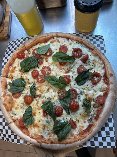 PIZZABELLA - Gastronomía y hostelería